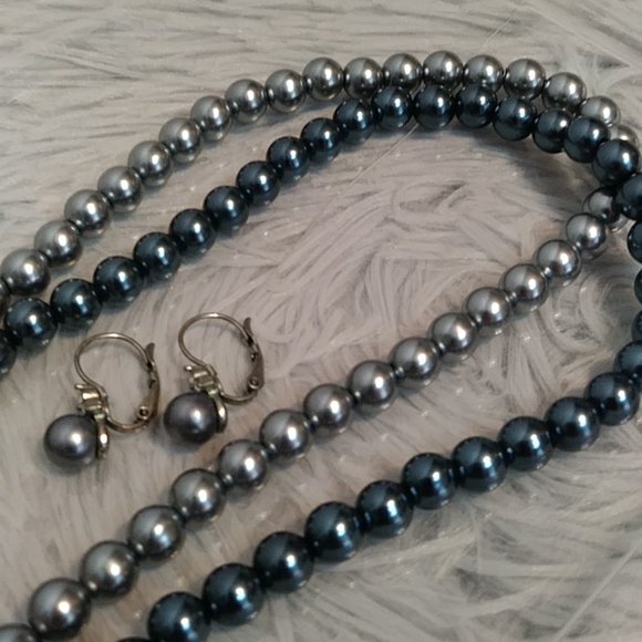 Vintage pewter beaded necklace and earrings set - Picture 2 of 6
